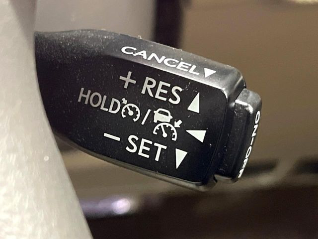 �y���[�_�[�N���[�Y�R���g���[���z�������H�ł̒��������s���y��!!�����ő��x��ۂN���[�Y�R���g���[�����A�Փˌy���V�X�e���ƘA�g���A�O���̎ԗ������m���ĎԊԂ�ۂ悤�ɑ��x���߂��Ă���܂�!!