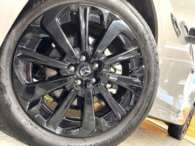 �y����20�C���`�A���~�z�C�[���z�O�ςɃ}�b�`���������A���~�z�C�[���𑕒����Ă���܂��B�e��ЊO�A���~�z�C�[����A�X�^�b�h���X�^�C�����戵�����Ă���܂��B���񂲑��k����������