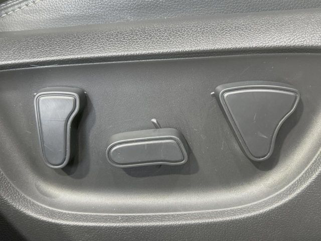 �y�p���[�V�[�g�z�X�C�b�`��ŊȒP�ɃV�[�g�̔��������\!�d��������͂�����܂���!���K�ȃV�[�g�|�W�V�����ɃZ�b�g���āA���K�ȃh���C�u�����y���݂��������B