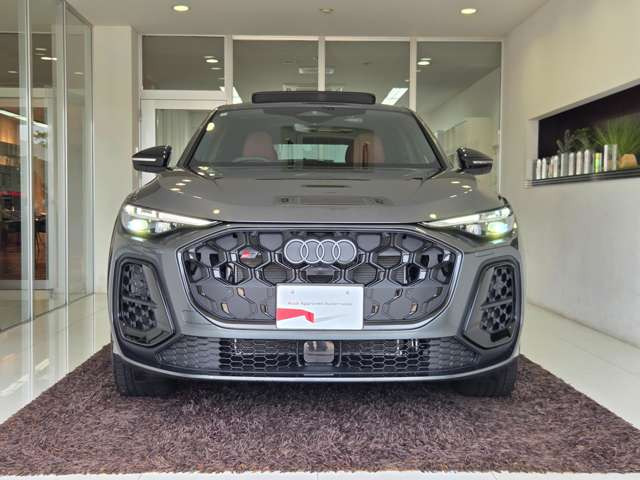 SQ5スポーツバック3.0 4WD