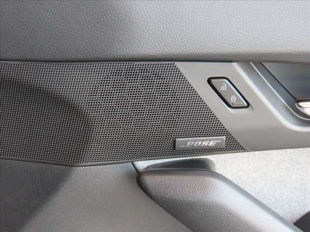 MX-30ロータリーEVナチュラル モノトーン