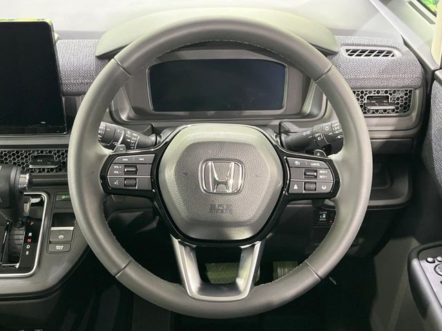 �y�X�e�A�����O�X�C�b�`�z�^�]���A�O������ڐ������炷���ƂȂ��A�I�[�f�B�I���̑��삪�\�ȕ֗��@�\!���S&���K�ȃh���C�u�����o���Ă���܂���