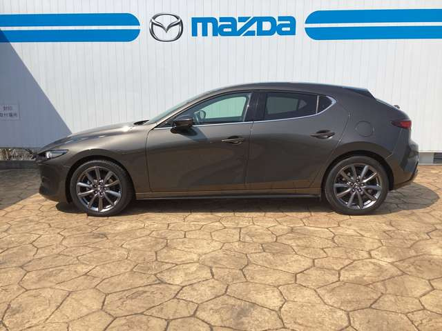 MAZDA3ファストバック1.8 XD バーガンディ セレクション
