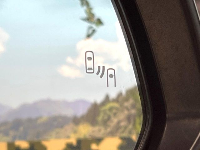 �y�u���C���h�X�|�b�g���j�^�[�z���s���A�h�A�~���[�̎��p�ɂȂ�₷���ӏ��Ɍ㑱�Ԃ��ڋ߂���ƃT�C�h�~���[�̃����Y�Ɍx����\��!�h���C�o�[�ɒ��ӊ��N�����Ă���܂��B