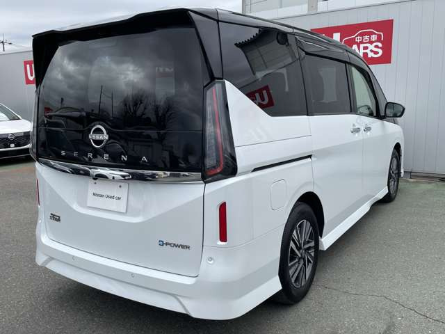 セレナ1.4 e-POWER ハイウェイスターV
