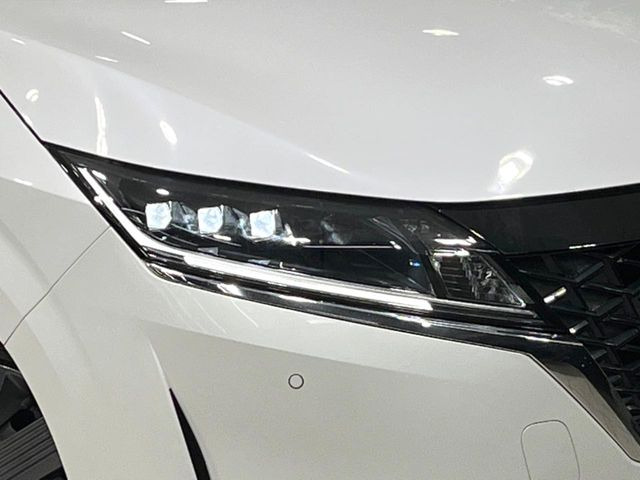 �yLED�w�b�h���C�g�z���V����ԑ��s�����ǍD�Ȏ��E���m�ۂ����S���ĉ^�]�ł��鍂�P�xLED�w�b�h���C�g�𑕔�!�_�����x�������A����d�͂��}�����Ă��܂��B