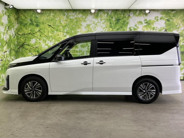 セレナ1.4 e-POWER ハイウェイスターV