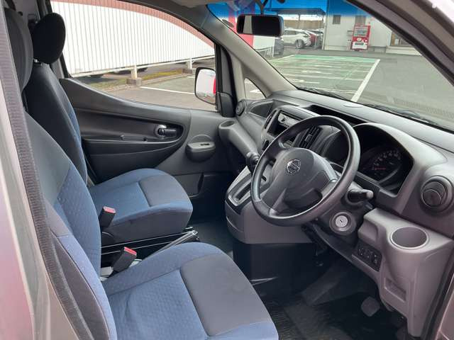 NV200バネットバン1.6 GX