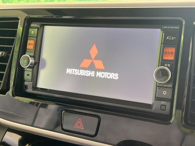 【純正ナビ】人気の純正ナビを装備。オーディオ機能も充実しており、Bluetooth接続すればお持ちのスマホやMP3プレイヤーの音楽を再生可能!毎日の運転がさらに楽しくなります!!