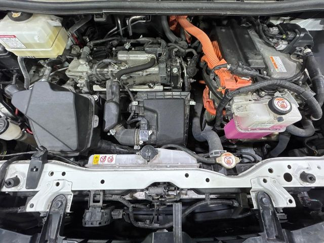 親切・丁寧な専門メカニックスタッフが応対!・車検・点検整備・事故等の修理などアフターサービスも安心。お車のカスタマイズもネクステージのサービススタッフまでご相談ください!