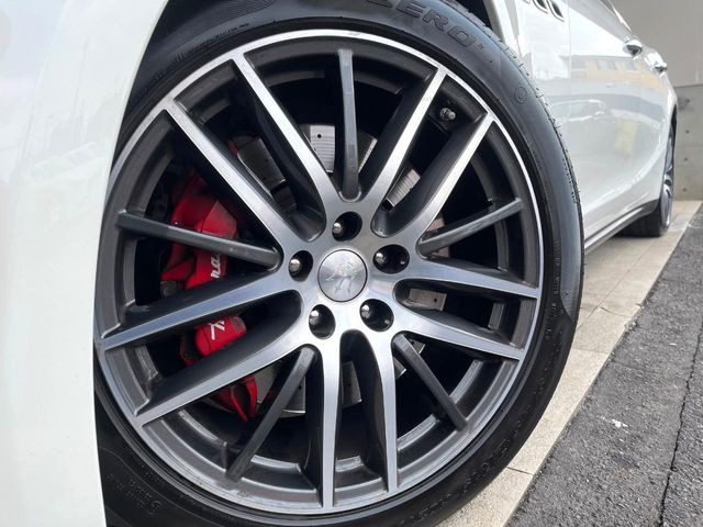 ������19�C���`�A���~�z�C�[��:�A���ԂȂ�ł͂̑�z����������x����z�C�[���Ƒ����ł�!���{�Ԃ̑���Ɋ���Ă�����ɂ����Б̊����Ē��������قǁA�������x���ł܂Ƃ܂��Ă��܂�!