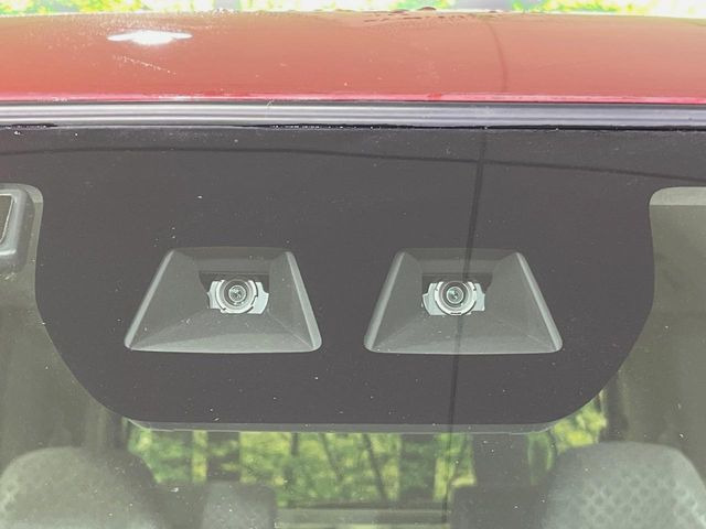 �y�X�}�[�g�A�V�X�g�z���s���ɑO���̎ԗ�����F�����A�Փ˂������Ȏ��͌x��ƃu���[�L�ŏՓˉ���Ɣ�Q�y�����A�V�X�g�B�����S�Ƀh���C�u�����y���݂��������܂��B