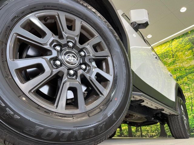 �y����18�C���`�A���~�z�C�[���z�O�ςɃ}�b�`���������A���~�z�C�[���𑕒����Ă���܂��B�e��ЊO�A���~�z�C�[����A�X�^�b�h���X�^�C�����戵�����Ă���܂��B���񂲑��k����������