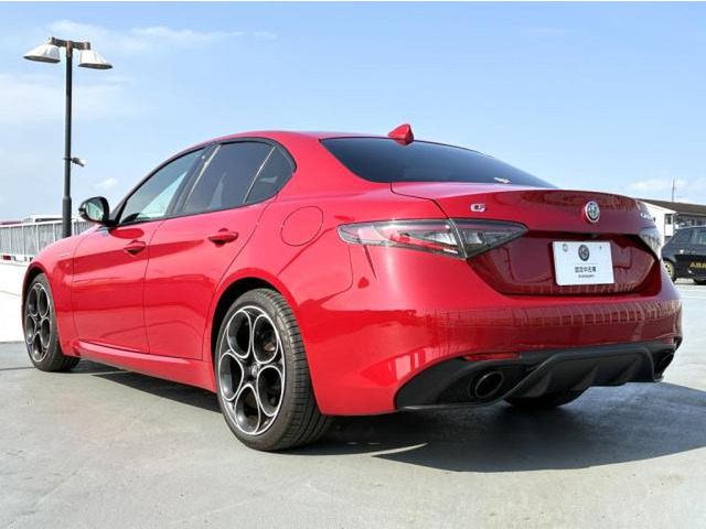 ジュリア2.0 ターボ ヴェローチェ