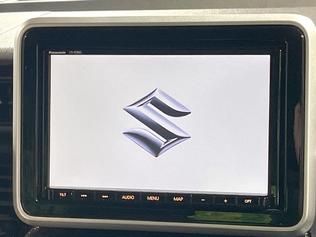 �y�����i�r�z�l�C�̏����i�r�𑕔����Ă���܂��B�i�r�̎g���₷���͂������A�I�[�f�B�I�@�\���[��!�L�����v�◷�s�͂������A�ʋ΂┃�����ȂǕ��i�̃h���C�u���y�����Ȃ�͂���