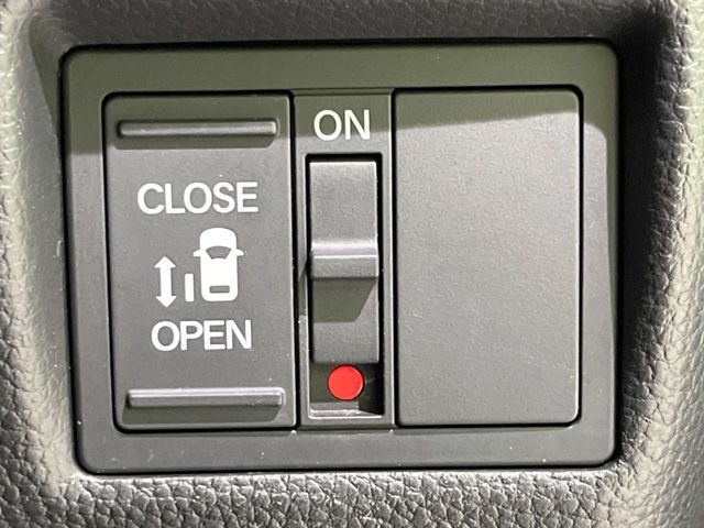 �y�p���[�X���C�h�h�A�z�X�}�[�g�L�[��^�]�Ȃ̃X�C�b�`�ŃX���C�h�h�A�̊J���\���d��������͂����ăh�A���J����K�v�������A���������q�l�ł��A�d���ו��������Ă��鎞�����N�ɊJ���߂ł��܂���