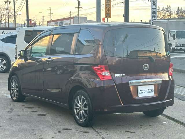 フリード1.5 G ジャストセレクション