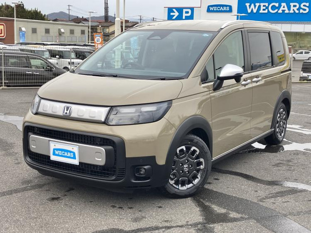 フリード1.5 ハイブリッド クロスター