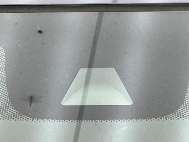 �y�z���_�Z���V���O�z���s���ɑO���̎ԗ�����F�����A�Փ˂������Ȏ��͌x��ƃu���[�L�ŏՓˉ���Ɣ�Q�y�����A�V�X�g�B�����S�Ƀh���C�u�����y���݂��������܂��B