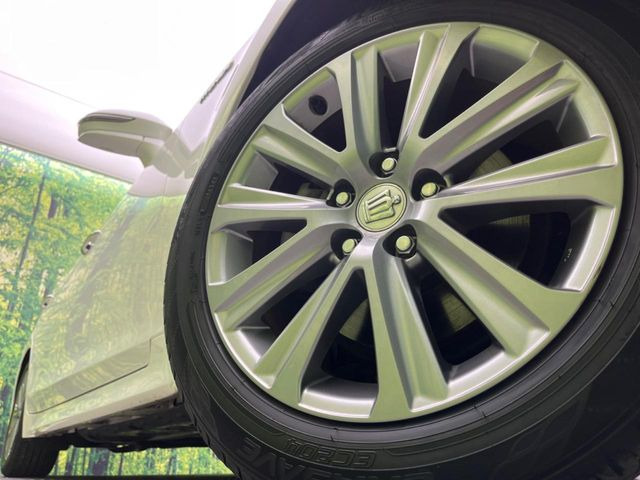 �y����17�C���`�A���~�z�C�[���z�O�ςɃ}�b�`���������A���~�z�C�[���𑕒����Ă���܂��B�e��ЊO�A���~�z�C�[����A�X�^�b�h���X�^�C�����戵�����Ă���܂��B���񂲑��k����������