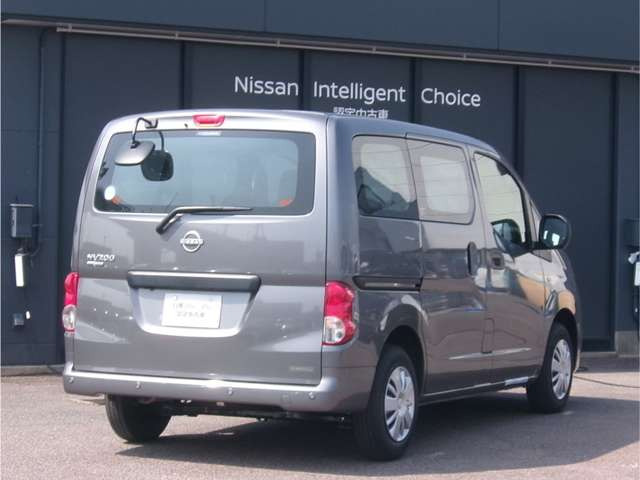 NV200バネットバン1.6 VX