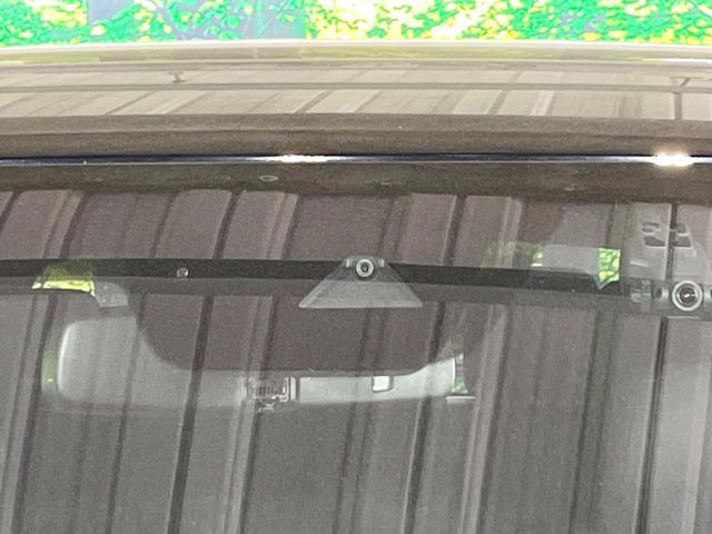 �y�X�}�[�g�u���[�L�T�|�[�g�z���s���ɑO���̎ԗ�����F�����A�Փ˂������Ȏ��͌x��ƃu���[�L�ŏՓˉ���Ɣ�Q�y�����A�V�X�g�B�����S�Ƀh���C�u�����y���݂��������܂��B