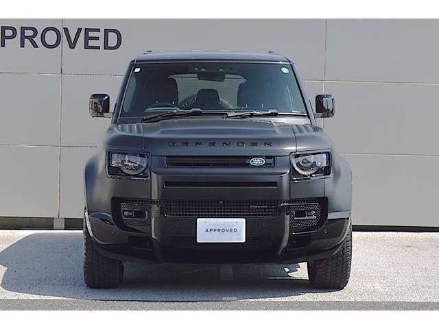 ディフェンダー110 X ダイナミック SE イースナー エディション 3.0L D300 ディーゼル 4WD