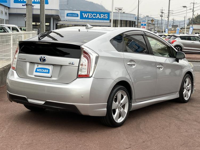 プリウス1.8 G ツーリングセレクション レザーパッケージ