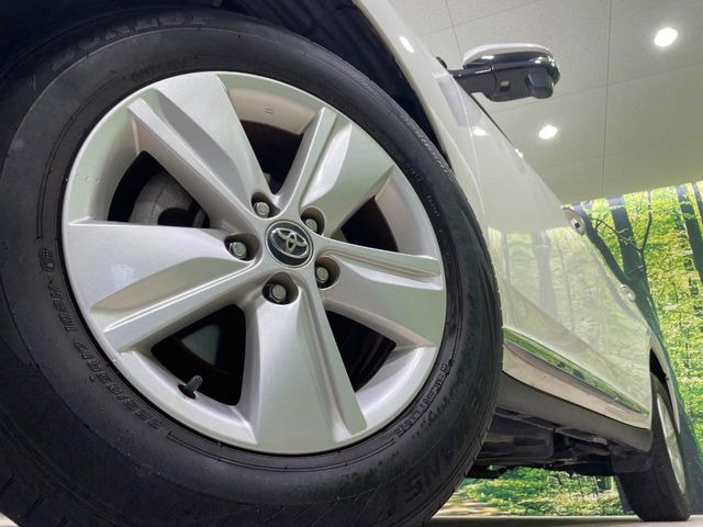 �y����17�C���`�A���~�z�C�[���z�O�ςɃ}�b�`���������A���~�z�C�[���𑕒����Ă���܂��B�e��ЊO�A���~�z�C�[����A�X�^�b�h���X�^�C�����戵�����Ă���܂��B���񂲑��k����������