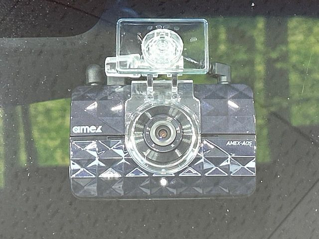 �y�h���C�u���R�[�_�[�z�h���C�u���R�[�_�[����!���s���͂������A������^�]�⎖�̂ɑ��������ہA�f���ŋL�^���A����̃��X�N�ɔ����܂��B���L�^�pSD�J�[�h�͂��q�l�����g�ł��������������K�v������܂��B