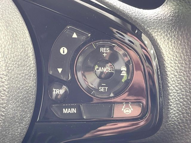 �y�A�_�v�e�B�u�N���[�Y�R���g���[���z�������H�ł̒��������s���y��!!�����ő��x��ۂN���[�Y�R���g���[�����A�Փˌy���V�X�e���ƘA�g���A�O���̎ԗ������m���ĎԊԂ�ۂ悤�ɑ��x���߂��Ă���܂�!!