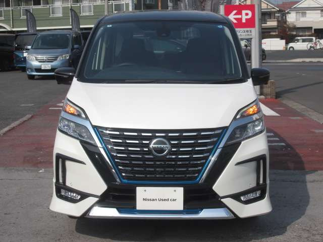 セレナ1.2 e-POWER ハイウェイスターG