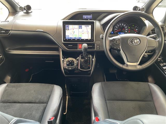 ヴォクシー2.0 ZS 煌III