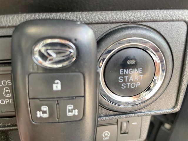 �y�L�[�t���[�V�X�e���z�J�o����|�P�b�g�ɓ��ꂽ�܂܂ł��h�A�̎{���E�������\�ȃX�}�[�g�L�[�𑕔��B�G���W���̃I���E�I�t�����J�M�����o���K�v����������Ƃ��Ă��֗��ł���