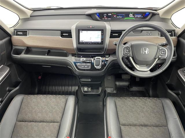 フリード+1.5 ハイブリッド クロスター ホンダセンシング