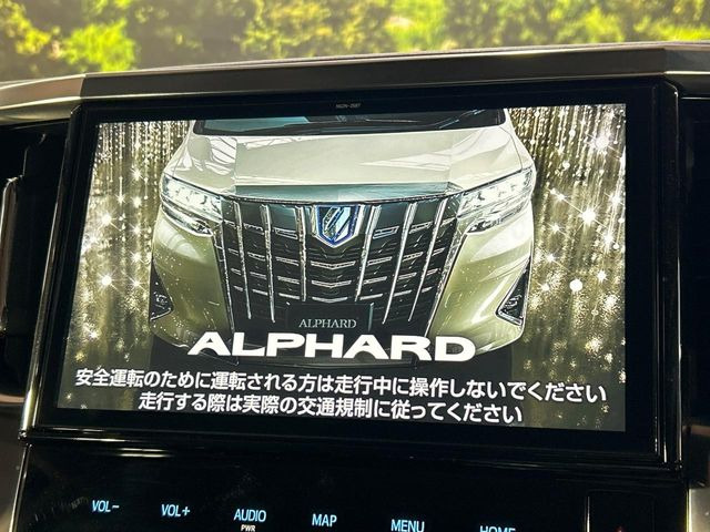 �y����10�^�i�r�z�l�C�̏����i�r�𑕔����Ă���܂��B�i�r�̎g���₷���͂������A�I�[�f�B�I�@�\���[��!�L�����v�◷�s�͂������A�ʋ΂┃�����ȂǕ��i�̃h���C�u���y�����Ȃ�͂���