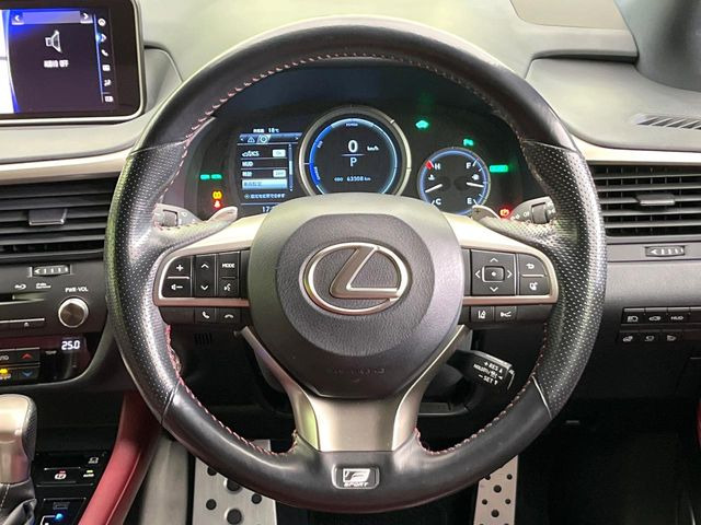 �y�����v�����X�e�A�����O�z�㎿�Ȋv���g�p���邱�ƂŁA��ɂ����������݂ƂĂ��^�]���₷���n���h���ł���