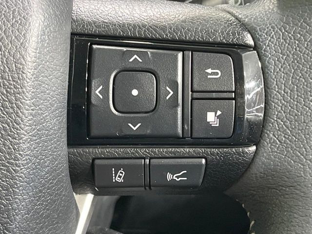 �y�g���^�Z�[�t�e�B�Z���X�z���s���ɑO���̎ԗ�����F�����A�Փ˂������Ȏ��͌x��ƃu���[�L�ŏՓˉ���Ɣ�Q�y�����A�V�X�g�B�����S�Ƀh���C�u�����y���݂��������܂��B