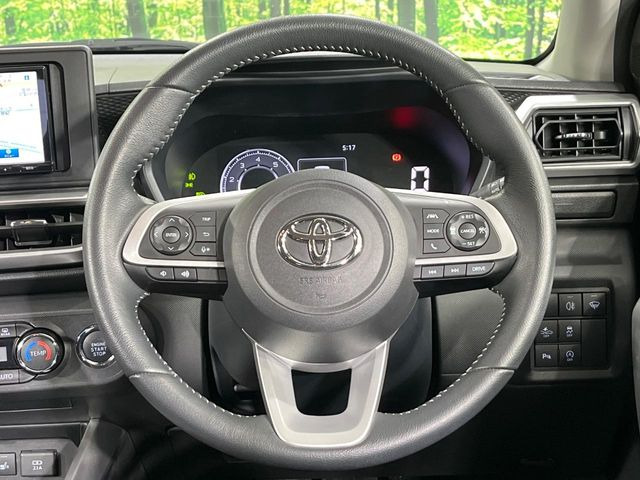 �y�����v�����X�e�A�����O�z�㎿�Ȋv���g�p���邱�ƂŁA��ɂ����������݂ƂĂ��^�]���₷���n���h���ł���