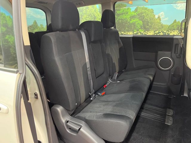 �L�X�Ƃ���2��ڃV�[�g�͋��Z���������A���S�n�����K!�F�B��Ƒ��Ƃ̂��o�����ɂ҂�����ł��B�x�r�[�V�[�g��`���C���h�V�[�g�g�p�������K�ɂ��߂�������������\���ȋ�Ԃ��m�ۂ��Ă��܂��B