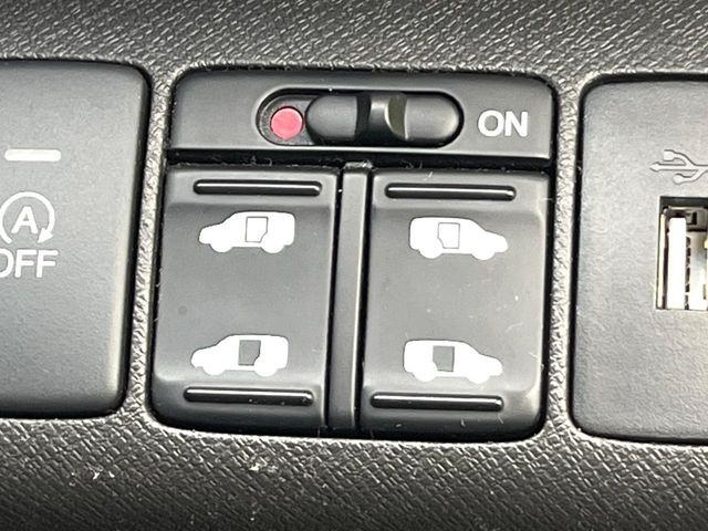 �y�����p���[�X���C�h�h�A�z�X�}�[�g�L�[��^�]�Ȃ̃X�C�b�`�Ō�ȗ����X���C�h�h�A�̊J���\���d��������͂����ăh�A���J����K�v�������A�����Ȃ��q�l�ł��ȒP�ɊJ���߂ł����K�ł���