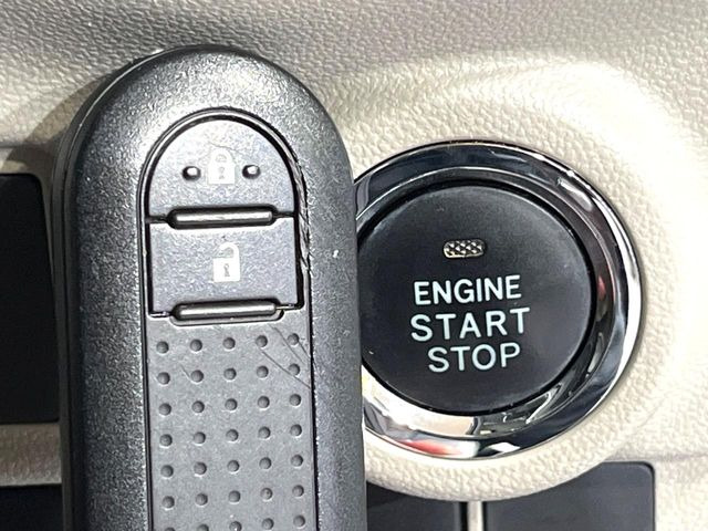 �y�L�[�t���[�V�X�e���z�J�o����|�P�b�g�ɓ��ꂽ�܂܂ł��h�A�̎{���E�������\�ȃX�}�[�g�L�[�𑕔��B�G���W���̃I���E�I�t�����J�M�����o���K�v����������Ƃ��Ă��֗��ł���