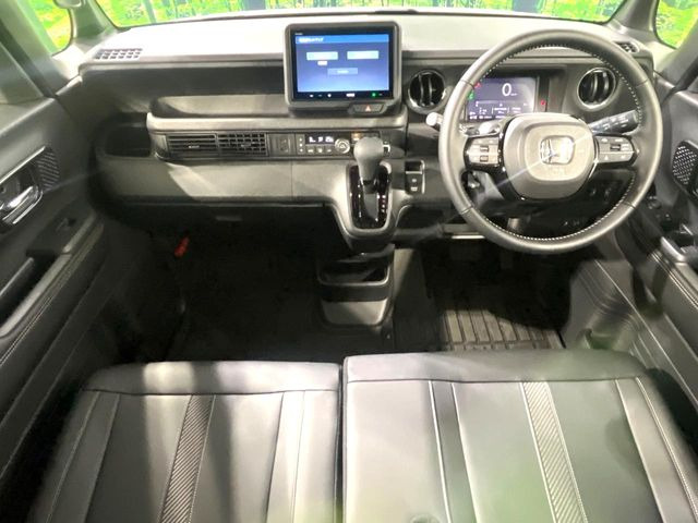 N-BOXカスタムコーディネートスタイル モノトーン