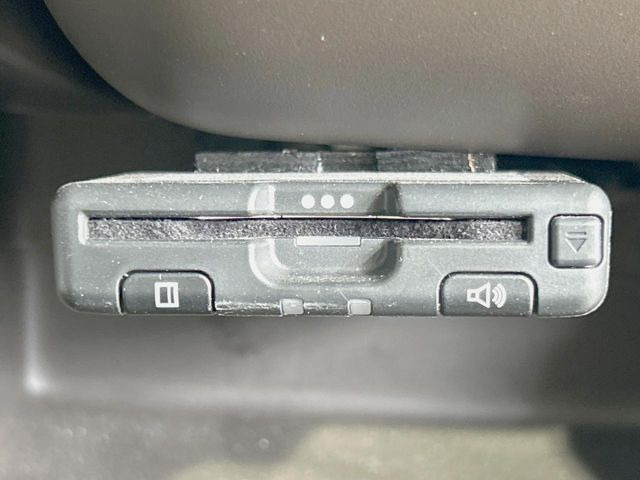 【ETC】高速道路の料金所をストレスなく通過!話題のスポットやサービスエリアに多い「スマートIC」利用時は必須のアイテムです。当店でセットアップを実施、ご納車当日からすぐにご利用いただけます!