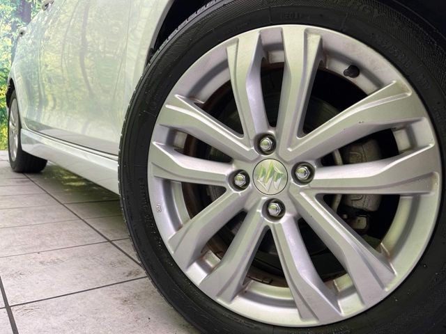 【純正16インチアルミホイール】外観にマッチした純正アルミホイールを装着しております。各種社外アルミホイールや、スタッドレスタイヤも取扱いしております。是非ご相談ください♪