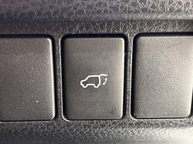 �y�p���[�o�b�N�h�A�z�X�}�[�g�L�[��^�]�Ȃ̃{�^�������������Ń��A�Q�[�g�������ŊJ���܂�!�ו��������Ă��鎞��A�����ʒu�ɂ���o�b�N�h�A��߂�ۂɕ֗��ȋ@�\�ł���