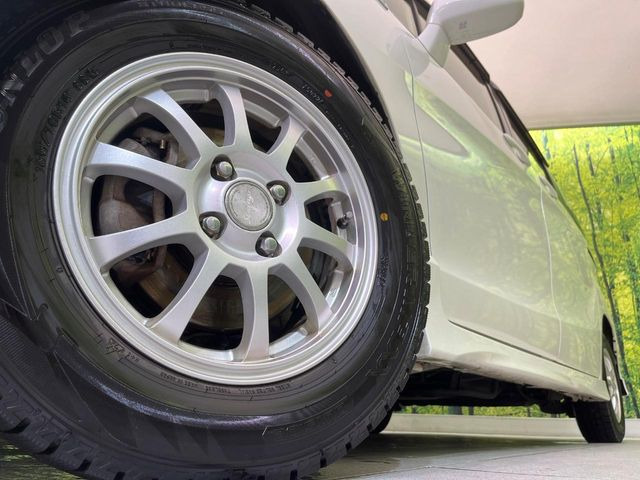 �y14�C���`�A���~�z�C�[���z�O�ςɃ}�b�`�����A���~�z�C�[���𑕒����Ă���܂��B�e��A���~�z�C�[����A�X�^�b�h���X�^�C�����戵�����Ă���܂��B���񂲑��k����������