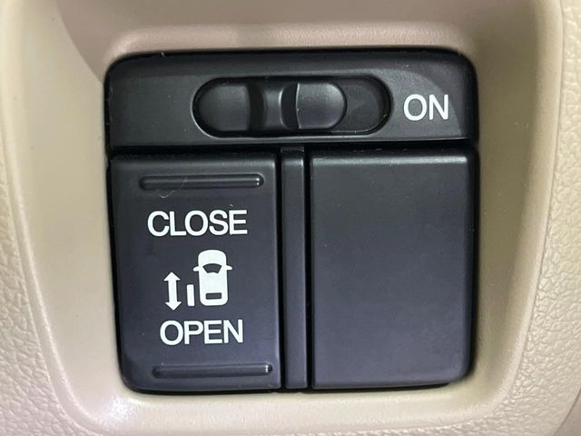 �y�p���[�X���C�h�h�A�z�X�}�[�g�L�[��^�]�Ȃ̃X�C�b�`�ŃX���C�h�h�A�̊J���\���d��������͂����ăh�A���J����K�v�������A���������q�l�ł��A�d���ו��������Ă��鎞�����N�ɊJ���߂ł��܂���