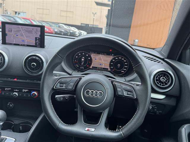 A3セダンSライン ブラック スタイリング