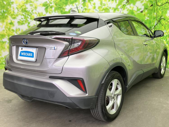 C-HRハイブリッド 1.8 S LED エディション